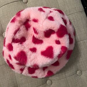 Chic Heart Patterned Women's Hat